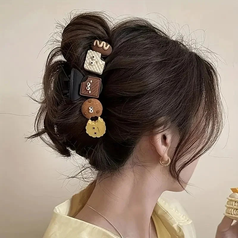 4Pcs Elegant Large Hair Claw Clips for Women Chic Wavy Design with Color Accents Non-Slip Shark Clips Head Hair Accessories EVERYDAY ESSENTIALS